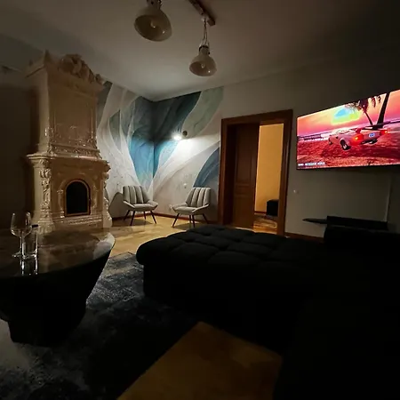 Old Town - Unique Euphorie