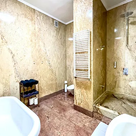 Old Town - Unique Euphorie